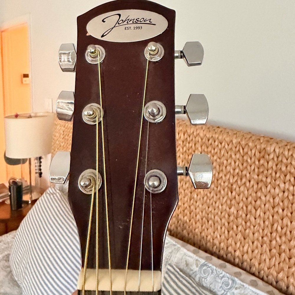 Signed Luke Bryan Guitar - Johnson Guitars model JG-555-N make an offer! - Picture 5 of 7